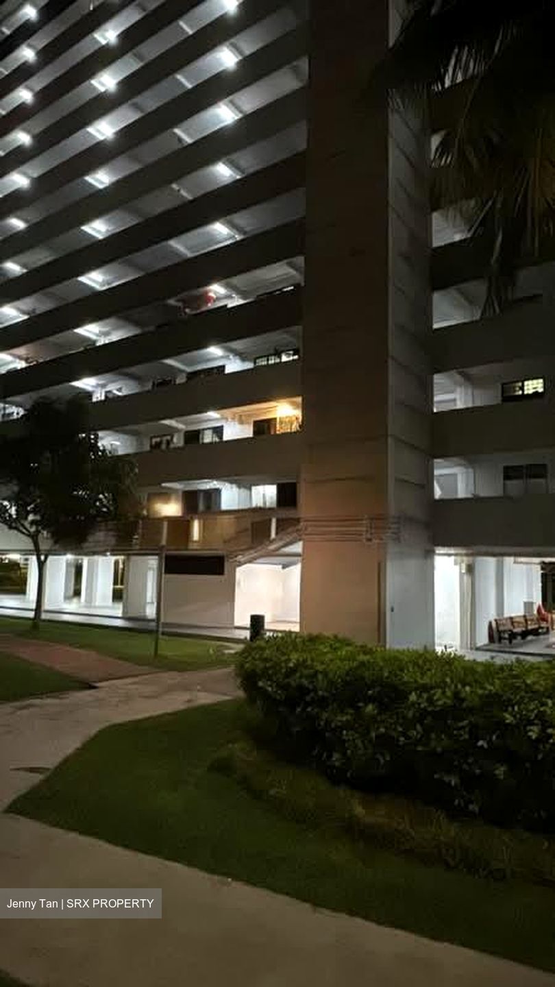 Blk 2 Hougang Avenue 3 (Hougang), HDB 3 Rooms #575492281
